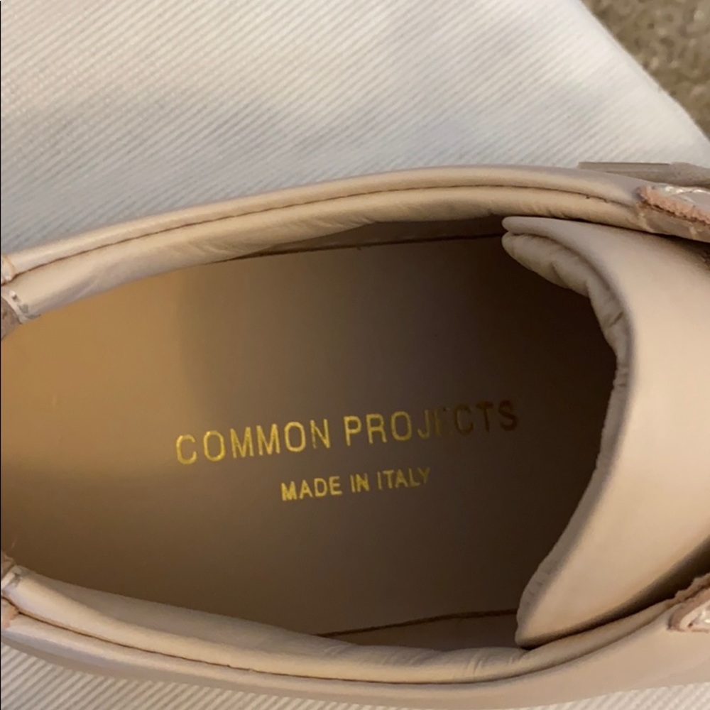 Common Project Sneakers - Picture 3 of 4